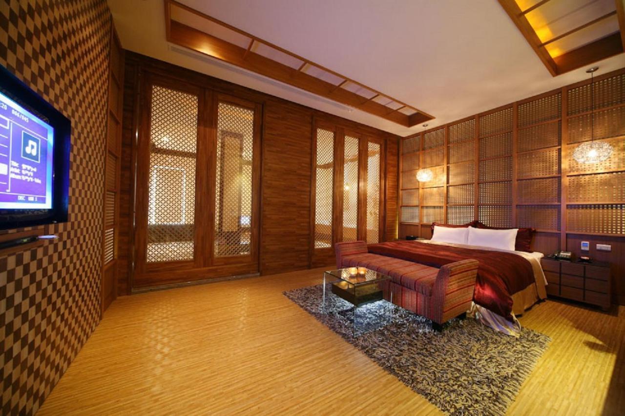 Hua Mu Lan Hotel Shalu Экстерьер фото